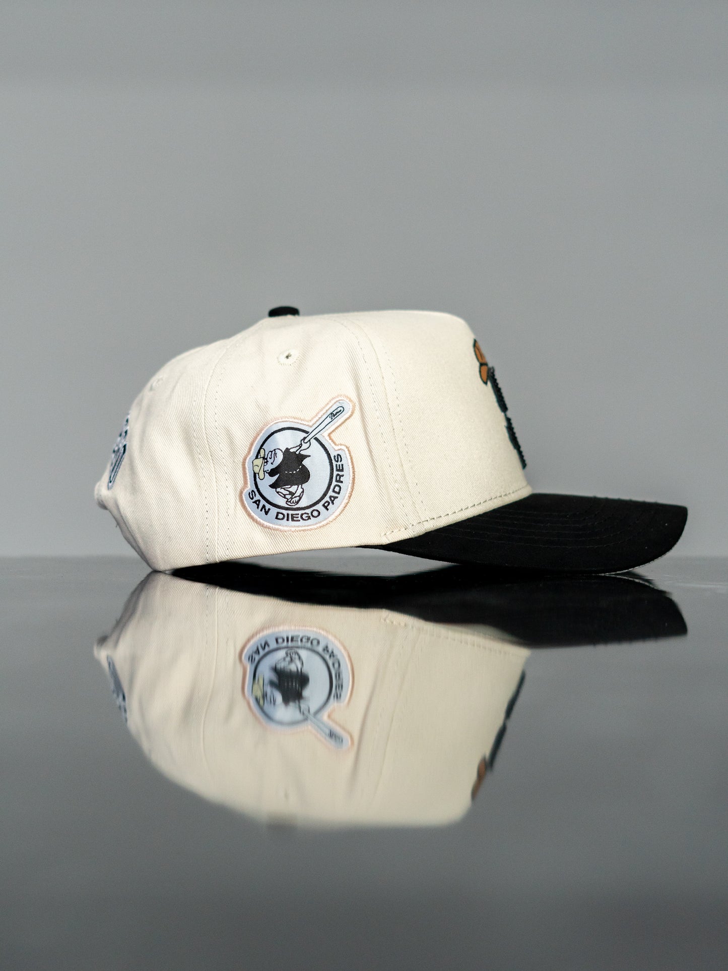 SD 💎 Cream/Black